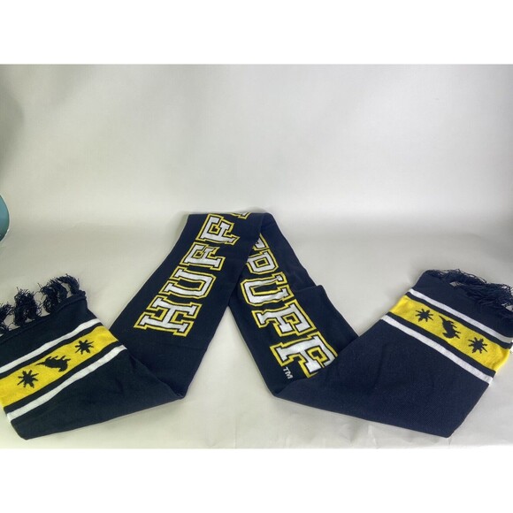 Harry Potter Hufflepuff Logo Knit Cuff Pom Beanie Hat Cap and Scarf Set 2 Piece - Picture 12 of 12